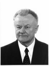 Em. prof. zw. dr hab. Tadeusz Batóg